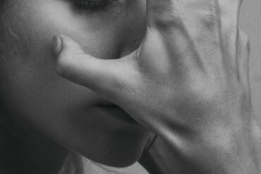 Différence entre massothérapeute et kinésithérapeute : deux approches, deux intentions